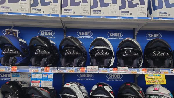 SHOEIシステムヘルメット　NEOTEC Ⅲ　入荷しました！