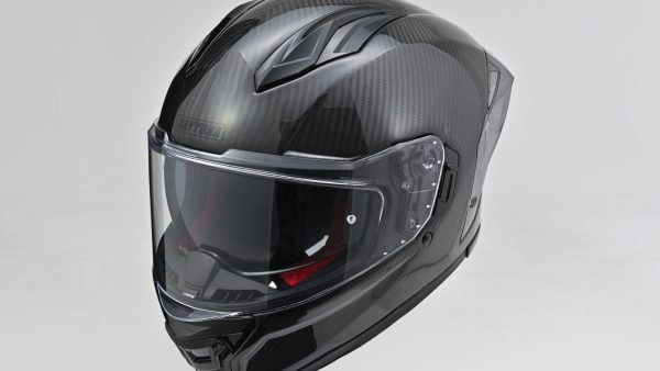 遂にあのカーボンヘルメットがバイクワールド岐阜店に登場！